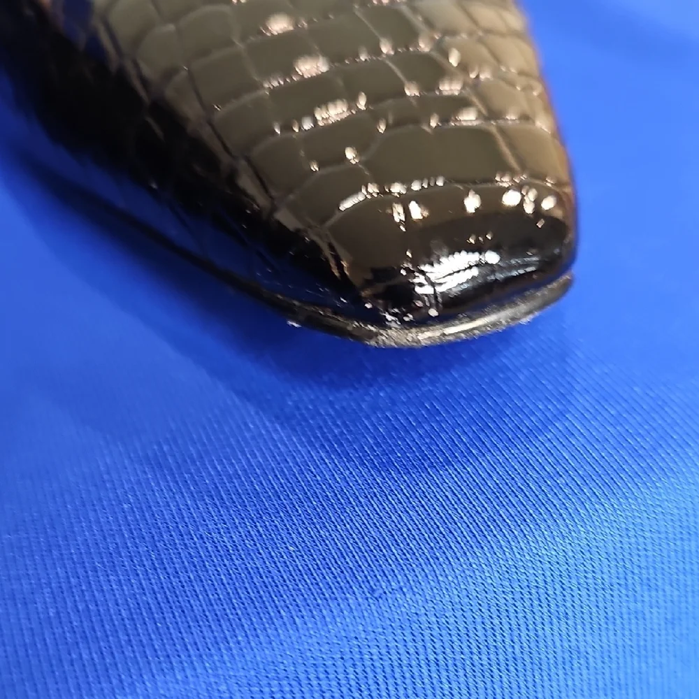 Donna Kara Savita Snip Toe Croc Embossed Flat Black Gold Size 7 - Picture 4 of 12